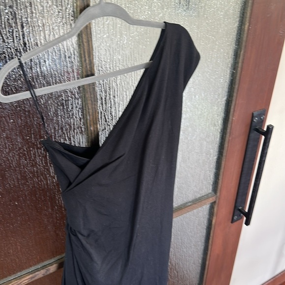 Victoria Beckham Black Asymmetrical Ruffled Cocktail Dress size 6 - Picture 10 of 12